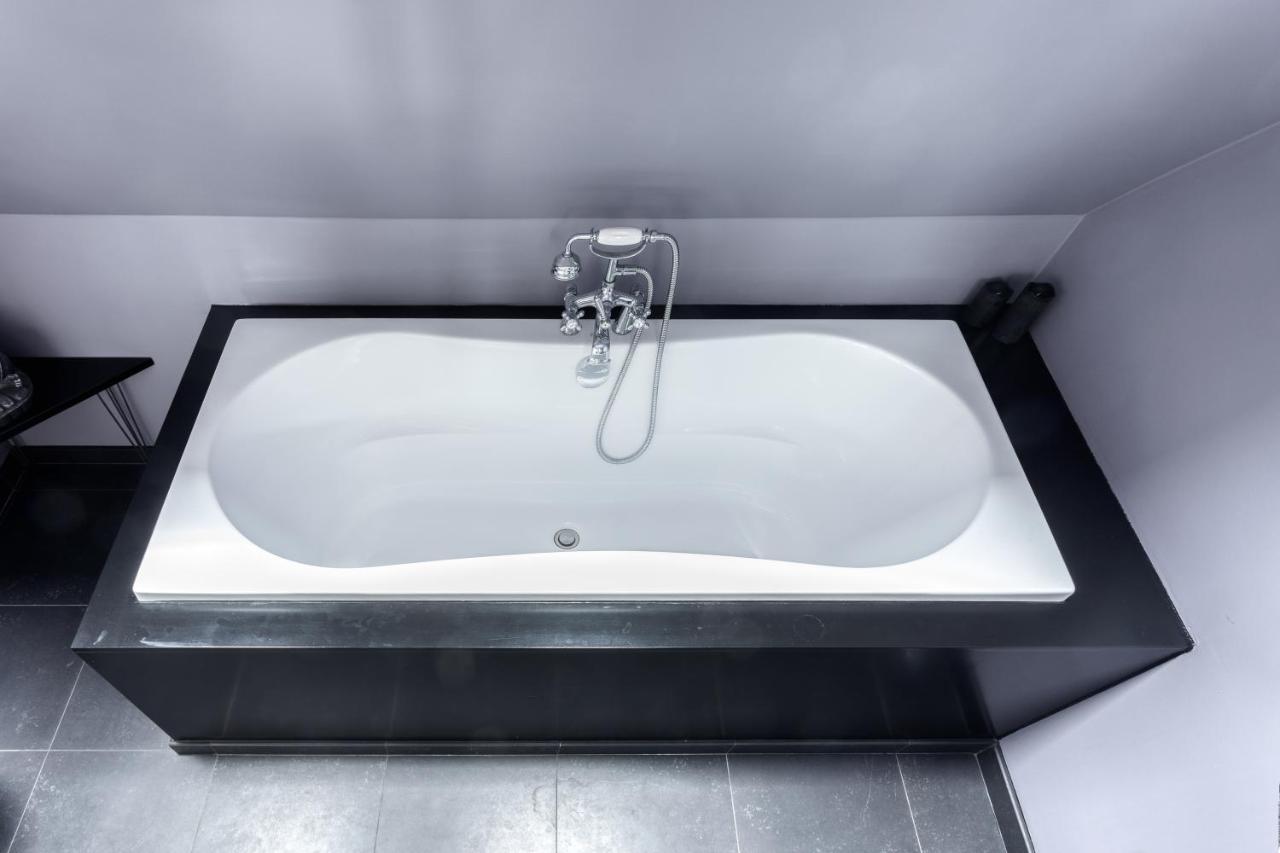 Bed And Breakfast The Rose Haarlem Esterno foto